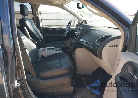 2014 Chrysler Town & Country Touring from USA, damaged, VIN 2C4RC1BG4ER112005